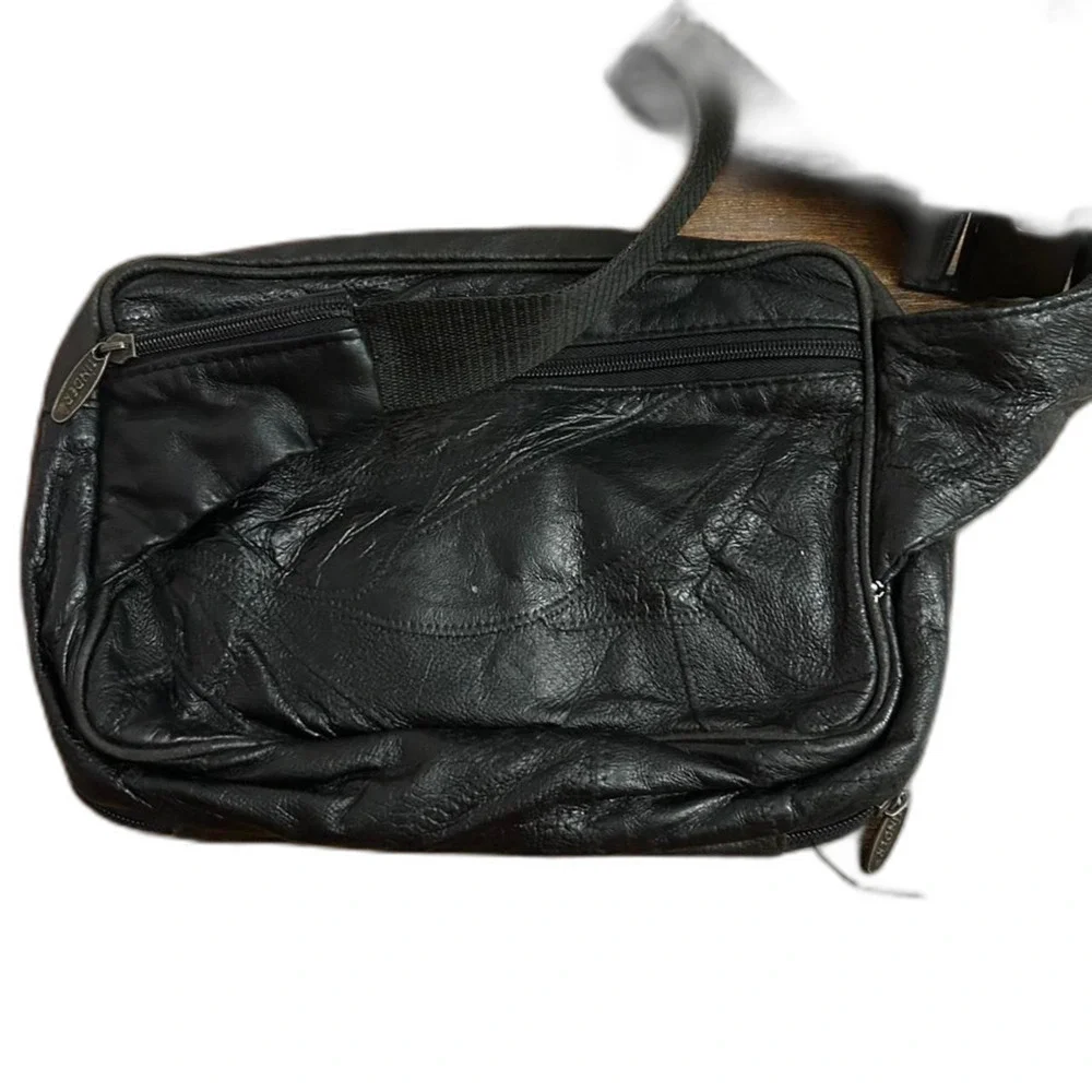 Retro Tinder Leather Bag